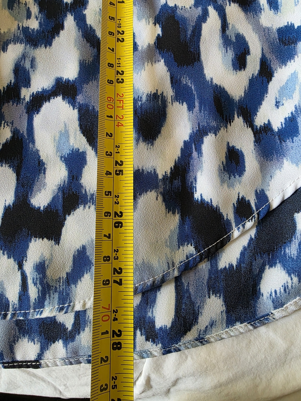 Chaus Blue and White Abstract Print Top - Picture 7 of 7